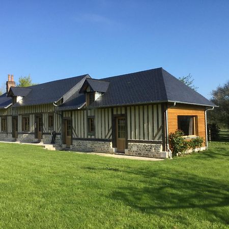 L'Auberge Du Mont Le Breuil-en-Auge Exterior photo